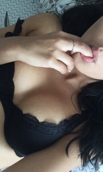 Selin Yapraklı Escort Bayan Profili