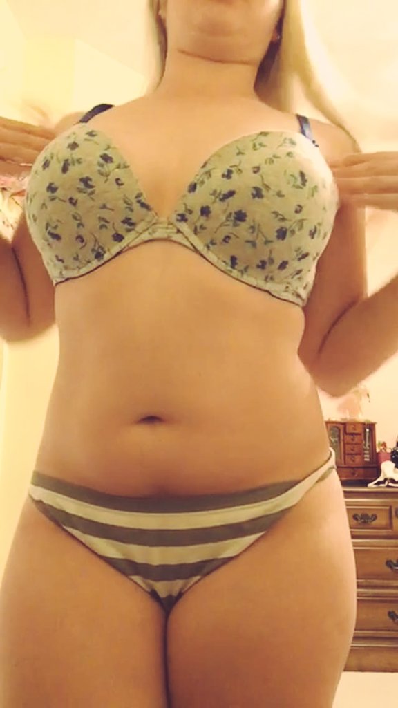 Defne Escort Bayan Elif – Randevu