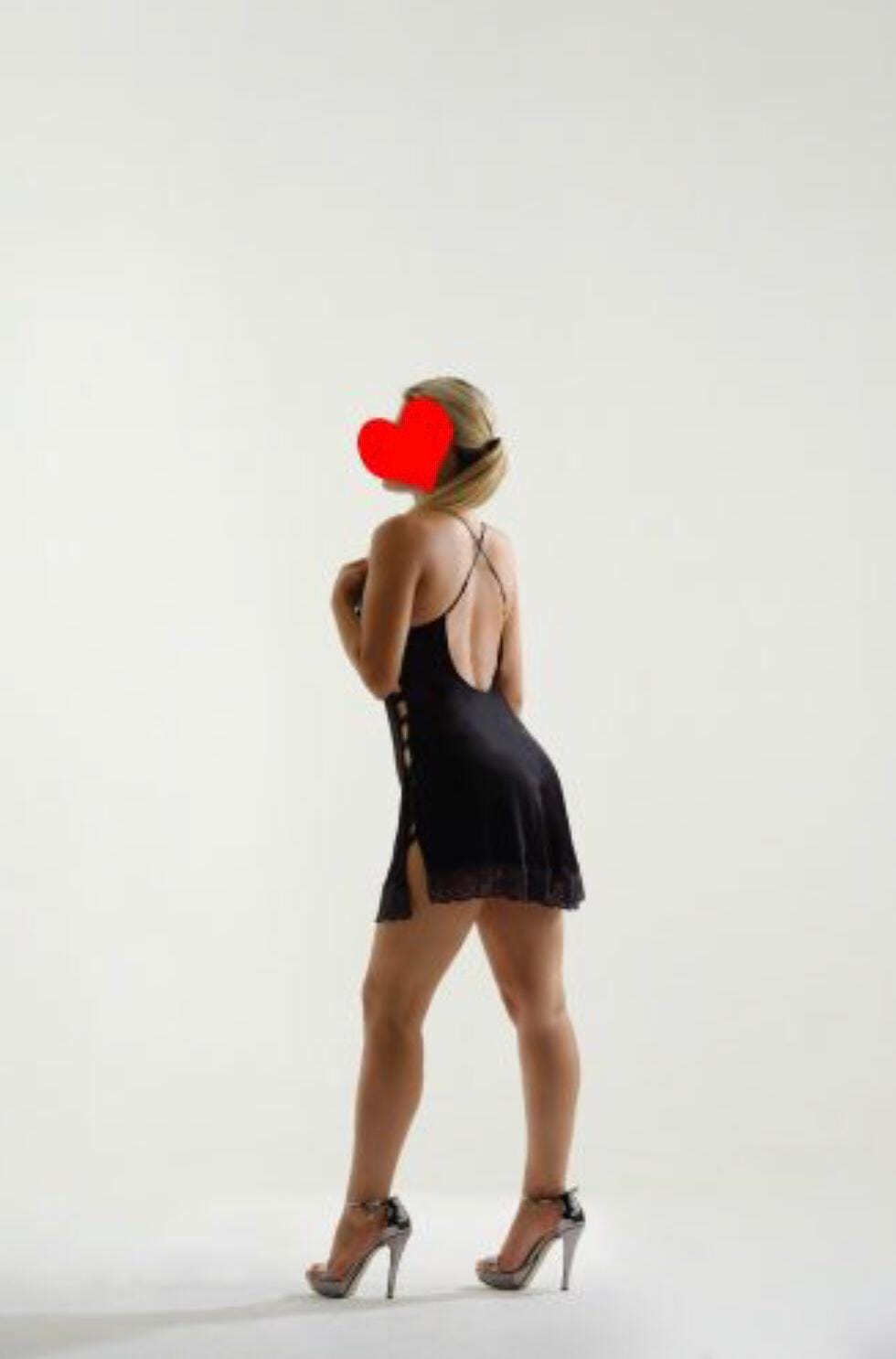 Ece Erzin Escort Bayan Profili